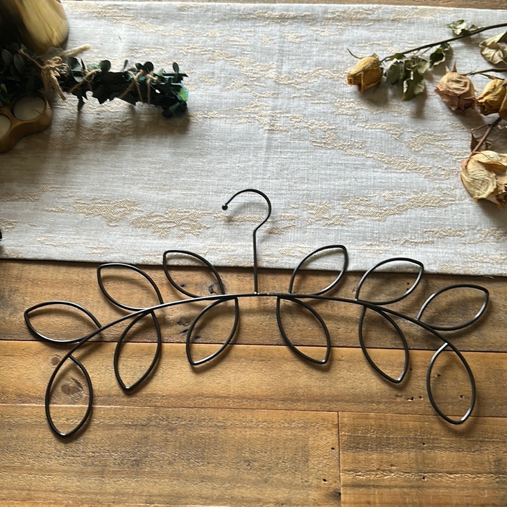 Hanger for scarves. Neck ties. Etcetera